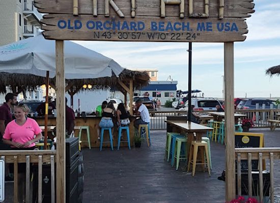 maine/old-orchard-beach/bar/the-tiki-hut-oob