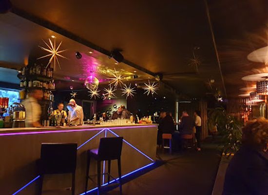 slovenia/maribor/lent/bar/luft-fun-dining-cocktails