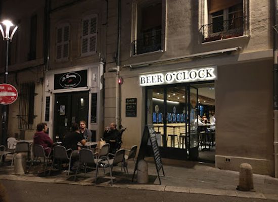 france/avignon/pont-saint-benezet/bar/beer-o-clock