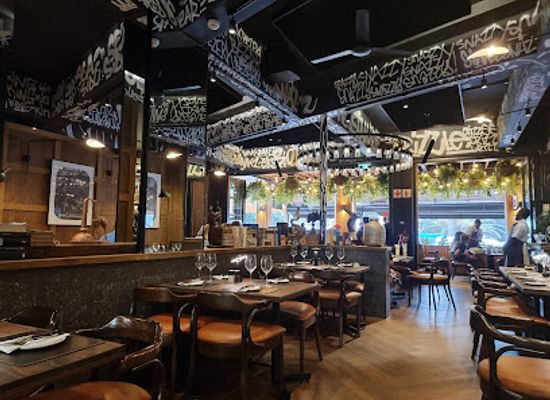 south-africa/cape-town/camps-bay/bar/bo-vine-wine-grill-house