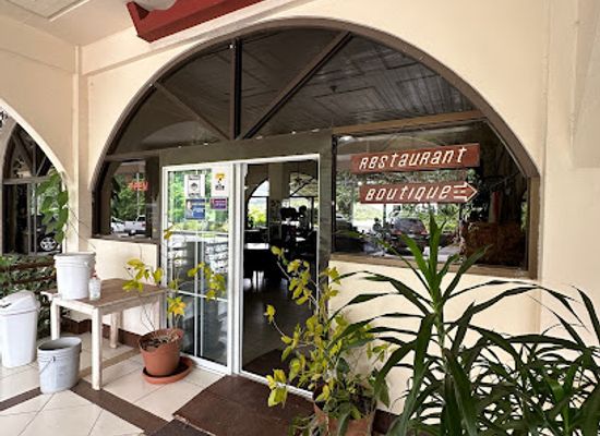 micronesia/outer-islands-of-pohnpei/bar/ocean-view-plaza-hotel