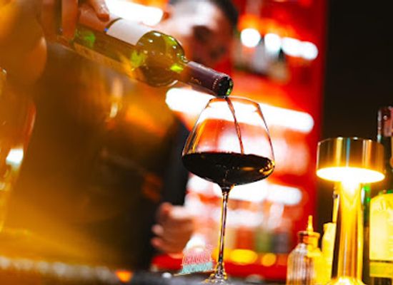 thailand/samut-prakan/bar/red-whiskey-and-wine-bar