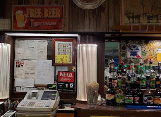 michigan/the-thumb/bar/hoover-s-corner-tavern