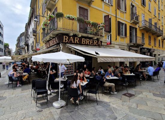 italy/milan/duomo/bar/bar-brera