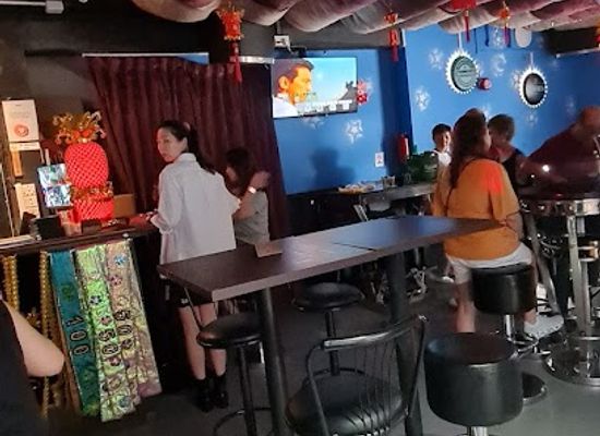 singapore/serangoon/bar/karaoke-lounge