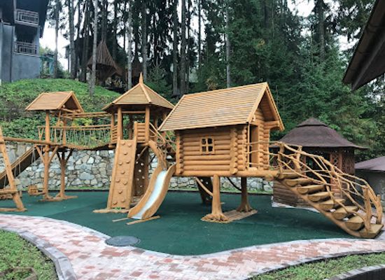 ukraine/carpathian-mountains/bar/spa-hotel-gora-rooftop-heated-pool