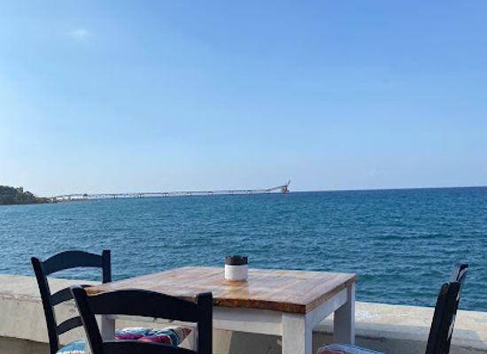 cyprus/morphou-bay/bar/wooden-cafe-bar
