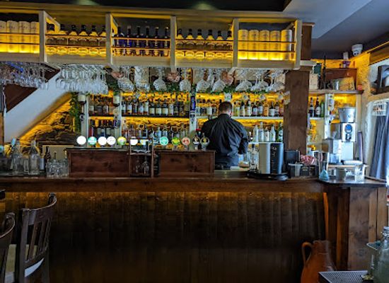 ireland/slea-head-drive/bar/james-long-gastro-pub