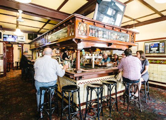 australia/far-west/bar/fortune-of-war-sydney-s-oldest-pub