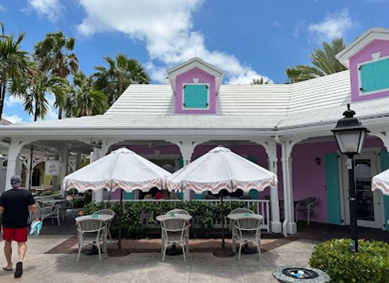 the-bahamas/berry-islands/bar/the-dilly-club
