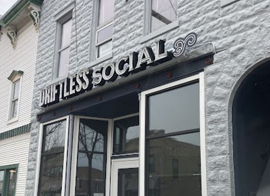 wisconsin/driftless-area/bar/driftless-social