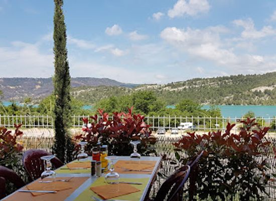 france/verdon-gorge/bar/la-guinguette-du-lac
