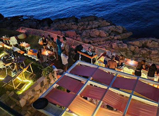 lebanon/jbeil/bar/bravo-bravo-beach-bar