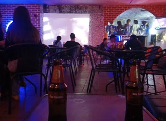 colombia/ibague/bar/histeria