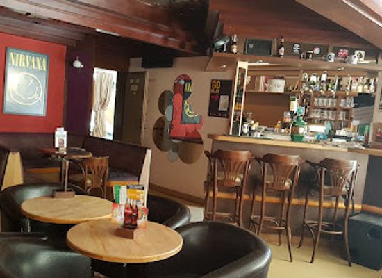 slovenia/bohinj/bar/rock-bar-urska