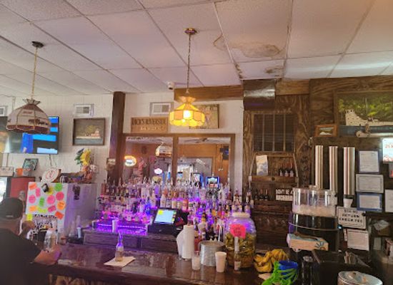 illinois/great-river-road/bar/dick-s-riverside-bar-grill
