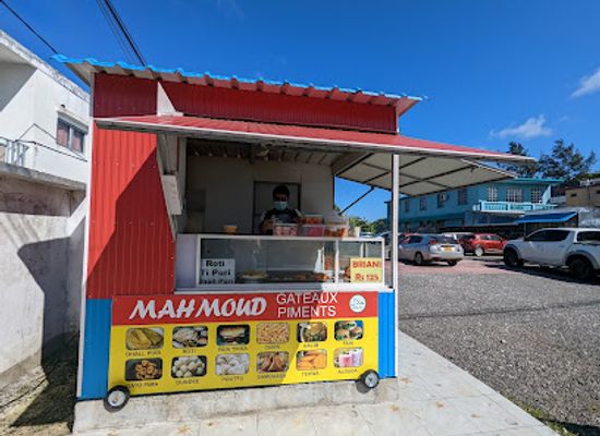mauritius/trou-aux-cerfs/bar/mah-moud