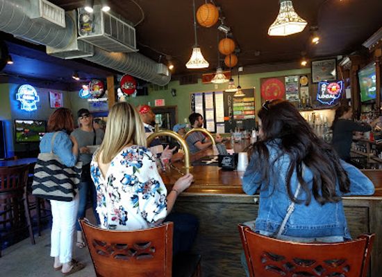 ohio/cincinnati/bar/oak-tavern