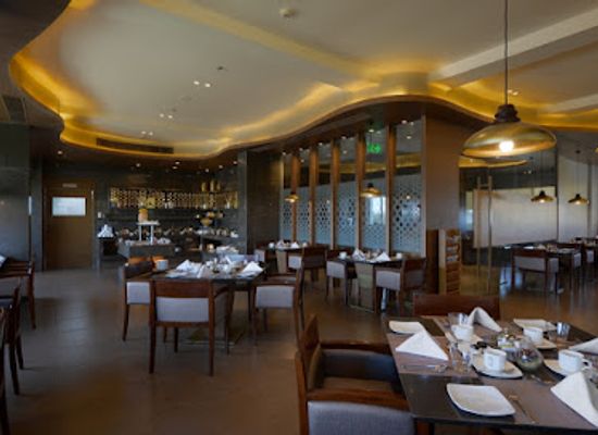 india/vadodara/sayajigunj/bar/bistro-buzz
