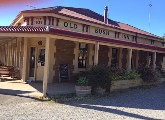 australia/fleurieu-peninsula/bar/old-bush-inn