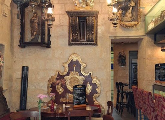 malta/buskett-gardens/bar/the-confession