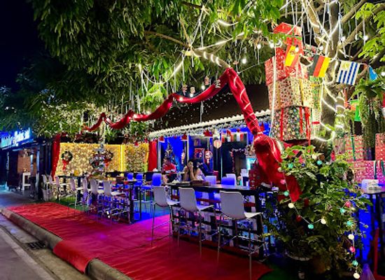 laos/golden-triangle/bar/oh-my-god-bar