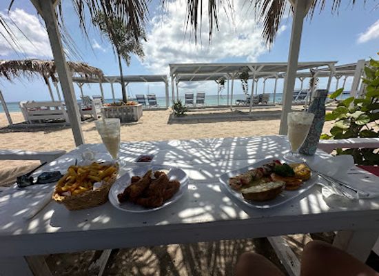 saint-kitts-and-nevis/cotton-ground/bar/the-cabanas-at-lime