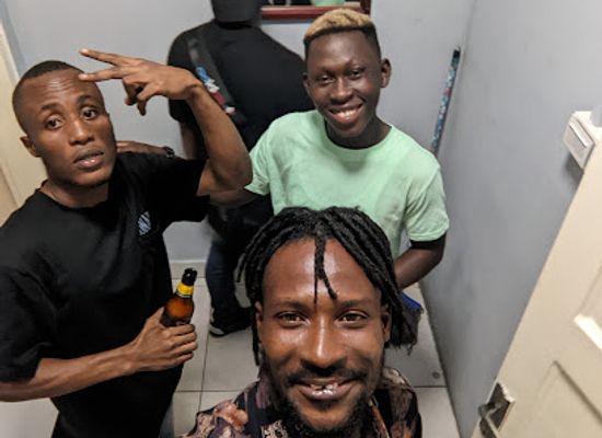 liberia/harper/bar/twisters-vvip