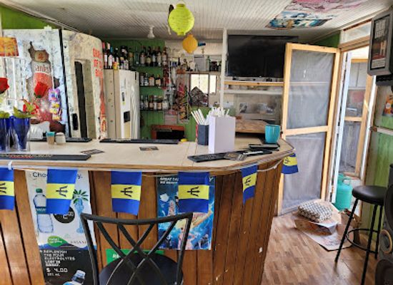 barbados/saint-philip/bar/jackie-s-bar-and-grill