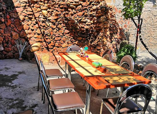armenia/ararat/bar/armen-s-pub