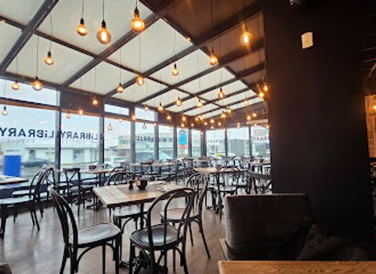 iceland/southern-peninsula/bar/library-bistro-bar