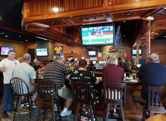 massachusetts/norfolk-county/bar/the-lodge-bar-grill