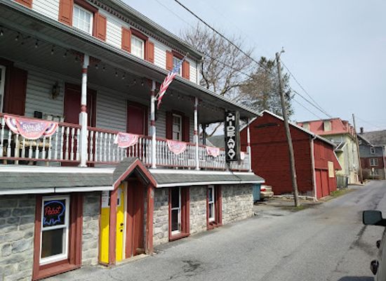 pennsylvania/pennsylvania-dutch-country/bar/hideaway-bar