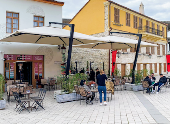 albania/vlora-coast/bar/amos-lounge-bar