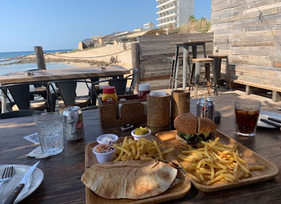 lebanon/batroun/bar/colonel-brewery-and-distillery