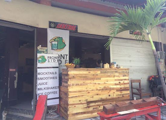 indonesia/manado/bar/frontside-drinks