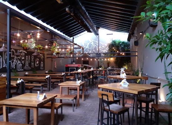 argentina/buenos-aires/palermo/bar/blest-palermo