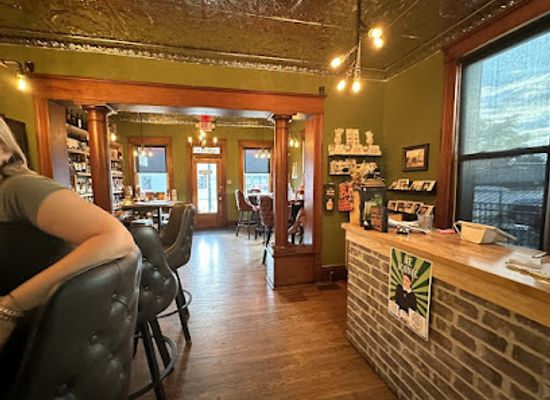 illinois/metro-east/bar/boarding-house-bistro