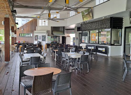australia/northern-queensland/bar/riverview-tavern