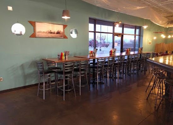 kansas/red-hills/bar/crazy-mule-restaurant-and-catering