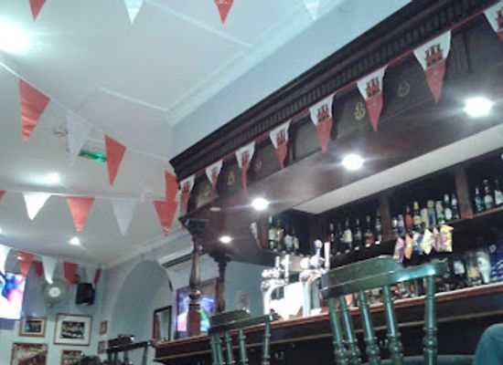 gibraltar/queen-s-road/bar/three-owls