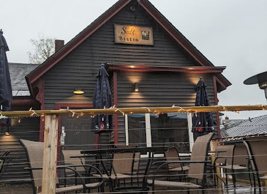 vermont/caledonia-county/bar/salt-bistro-and-the-vermont-catering-company