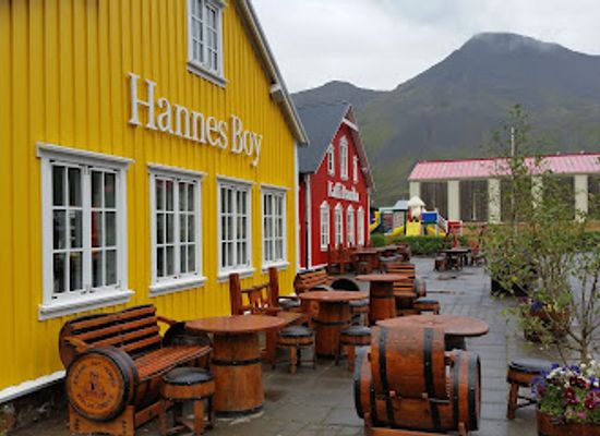 iceland/northeastern-region/bar/kaffi-rauoka