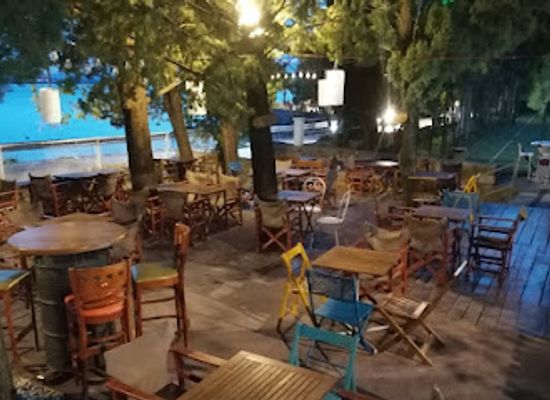 croatia/banovina/bar/rum-i-menta