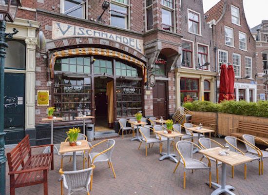 netherlands/haarlem/bar/proeflokaal-in-den-uiver