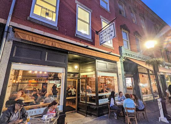 maine/rockland/bar/north-beacon-oyster