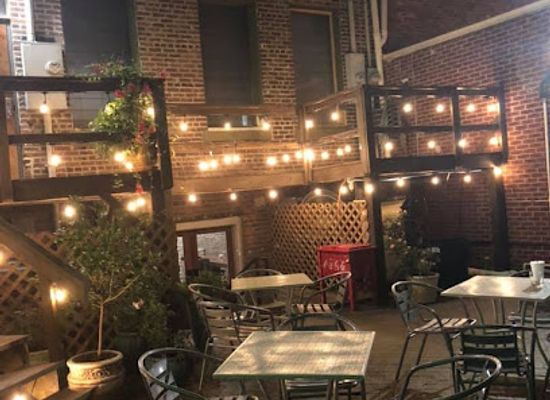 mississippi/tombigbee-national-forest/bar/end-of-the-alley