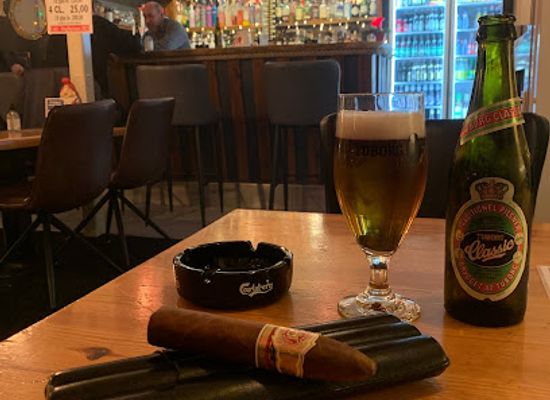 denmark/bornholm/bar/dagligstuen