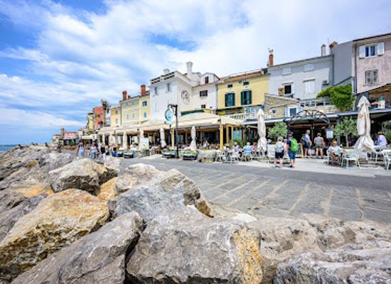 slovenia/coastal-karst/bar/da-noi