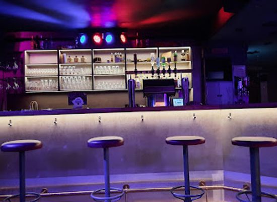 austria/kitzbuhel-alps/bar/pub-20